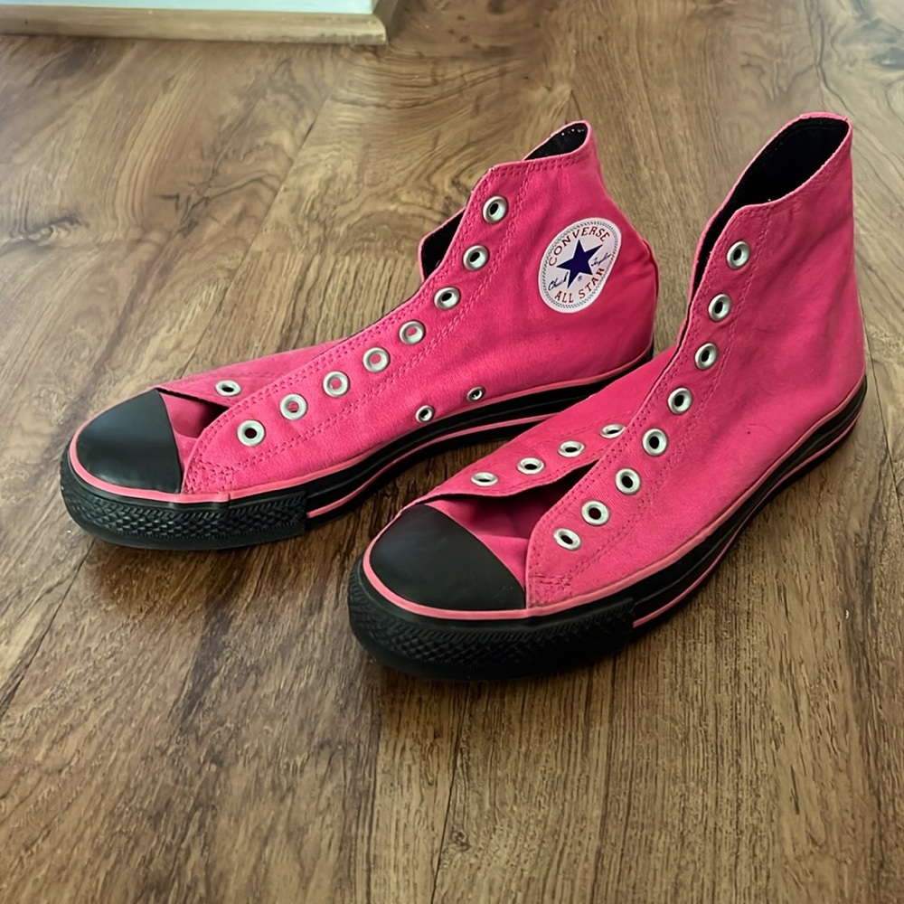 Converse High Tops. Hot Pink. Men’s size 9